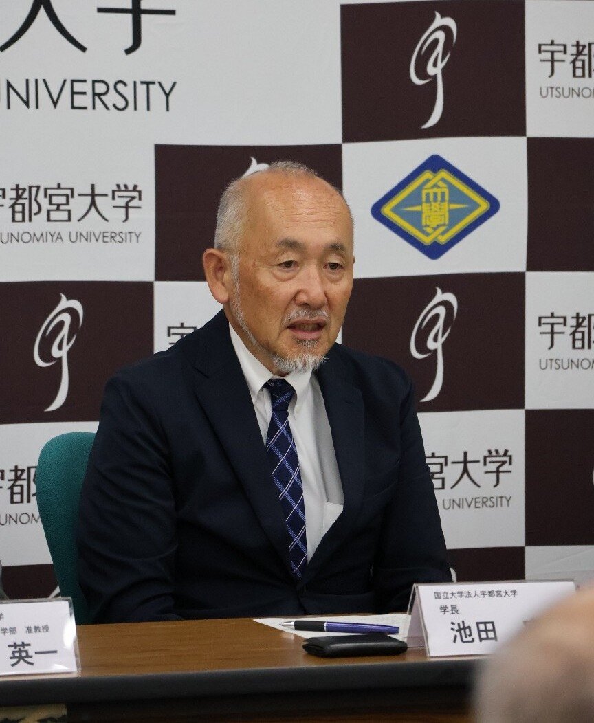 発言中の池田学長