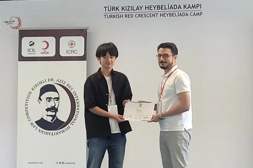 大会に参加する学生たちの写真３