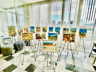 陽東キャンパスでの写真展の様子