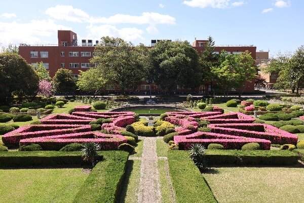 フランス式庭園（峰キャンパス）