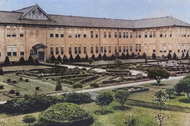 昭和7年頃のフランス式庭園と高等農林学校本館カラー化写真