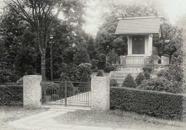 昭和16年頃の泰安殿のモノクロ写真