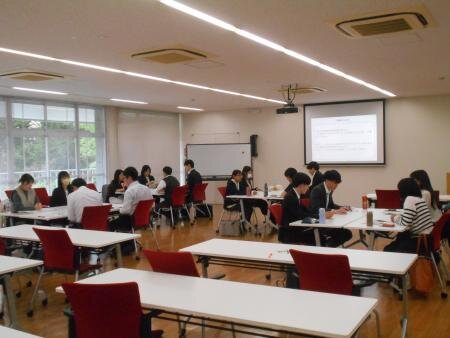 新任職員研修グループワークの写真